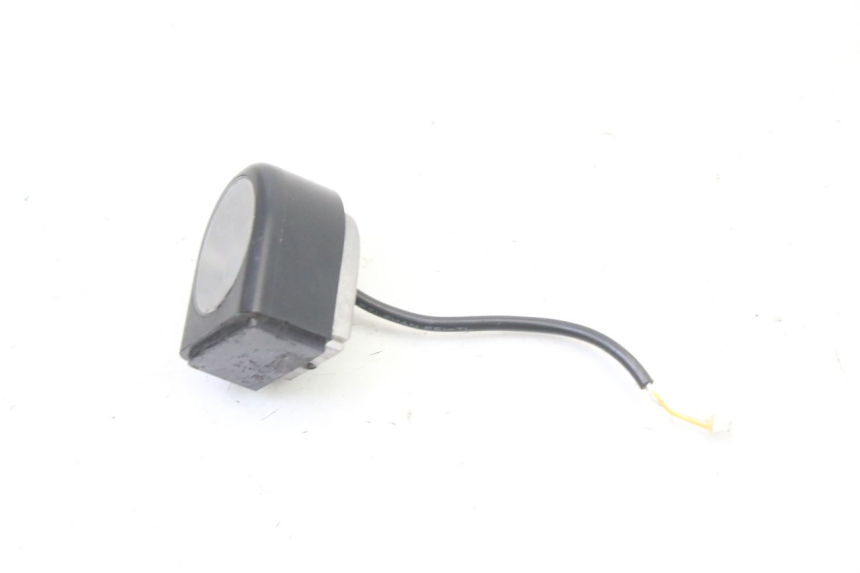 photo de FARO DELANTERO XIAOMI MI PRO 2 1 - Primer plano técnico