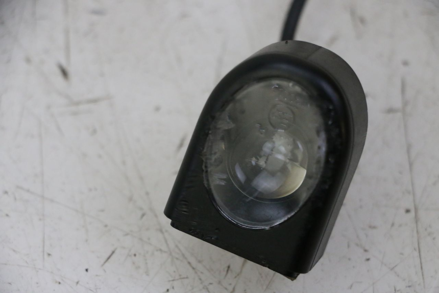 photo de FARO DELANTERO XIAOMI MI PRO 2 1 - Detalles de los puntos de fijación