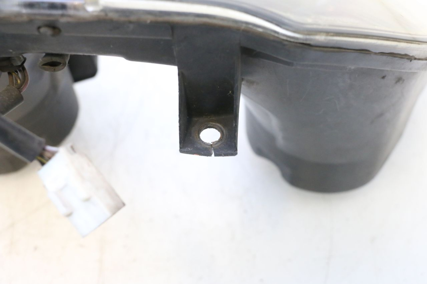 photo de FARO DELANTERO PIAGGIO MP3 RL 250 (2006 - 2010) - Zoom sobre los componentes