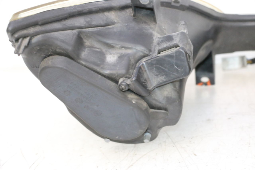 photo de FARO DELANTERO PIAGGIO MP3 RL 250 (2006 - 2010) - Zoom estado de uso