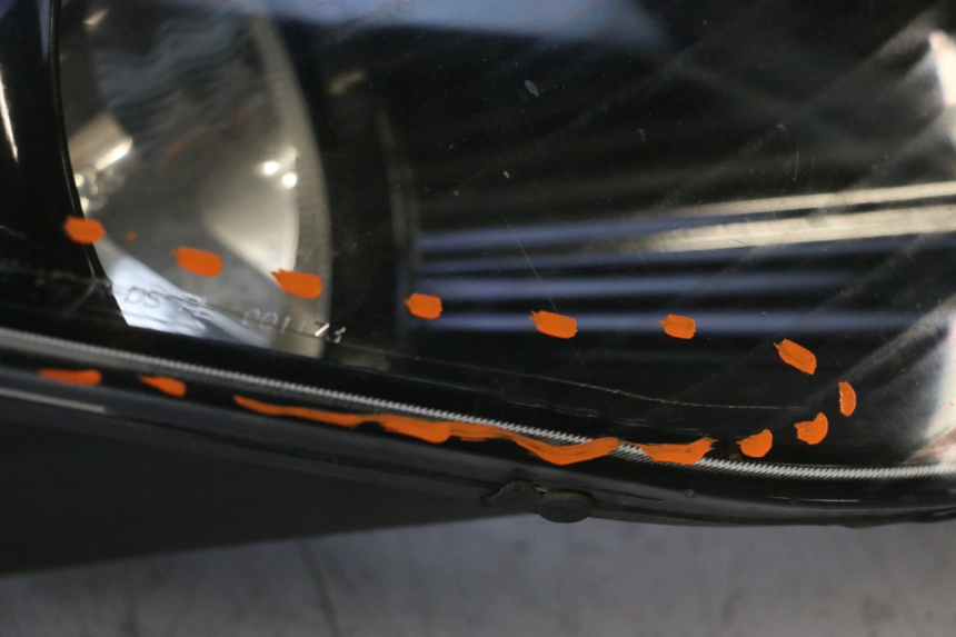 photo de FARO DELANTERO PIAGGIO MP3 RL 250 (2006 - 2010) - Otra perspectiva