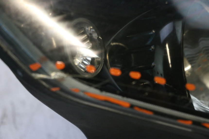 photo de FARO DELANTERO PIAGGIO MP3 RL 250 (2006 - 2010) - Vista general del producto