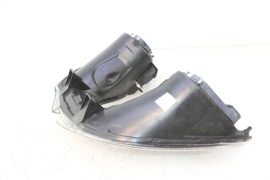 photo de FARO DELANTERO PIAGGIO MP3 500 (2016 - 2018) - Zoom sobre los componentes