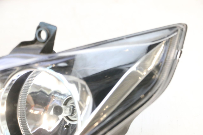 photo de FARO DELANTERO PIAGGIO MP3 500 (2016 - 2018) - Enfoque en la estructura