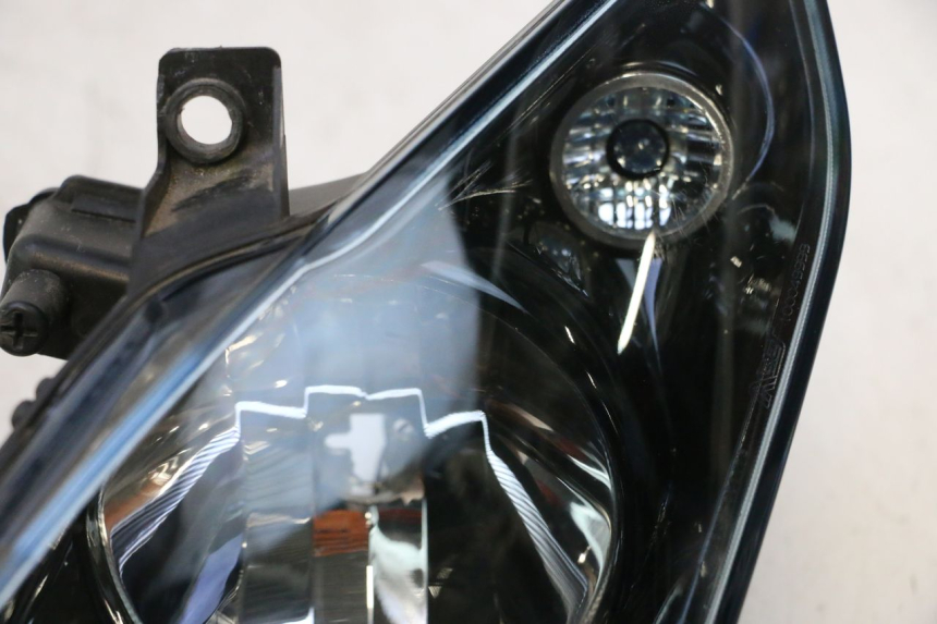 photo de FARO DELANTERO PIAGGIO MP3 125 (2006 - 2014) - Foto de producto adicional