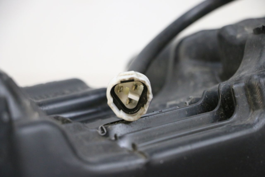 photo de FARO DELANTERO YAMAHA NEO'S CORE 1 (2022 - 2026) - Zoom estado de uso