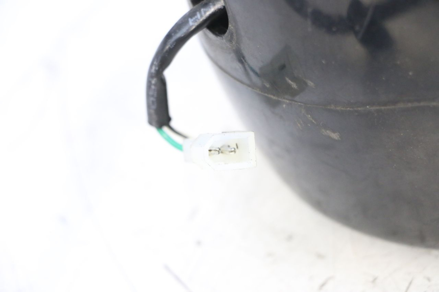 photo de FARO DELANTERO YAMAHA NEOS NEO'S 4T 50 (2008 - 2016) - Detalles de los puntos de fijación