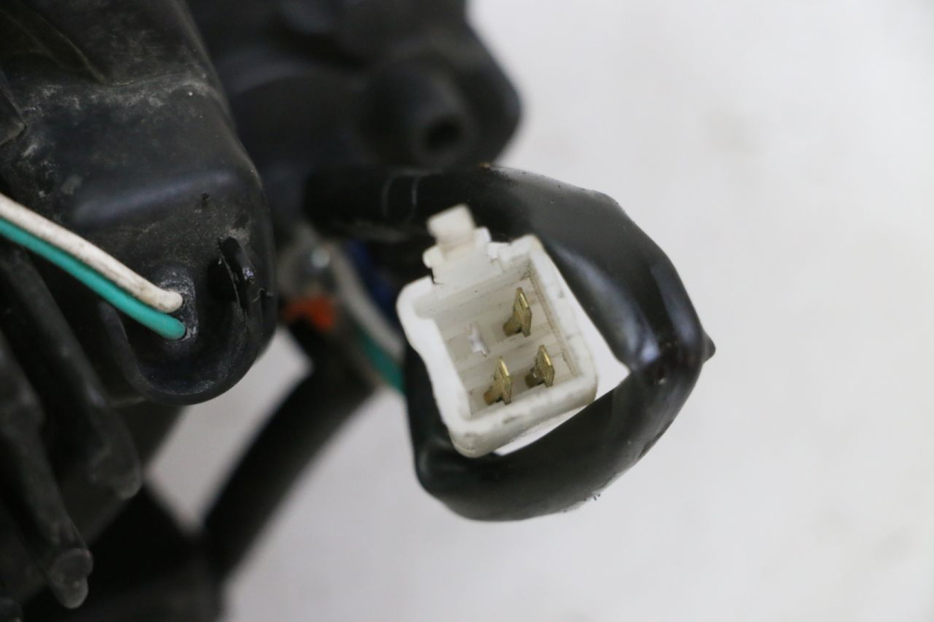 photo de FARO DELANTERO KYMCO LIKE 4T 50 (2019 - 2025) - Primer plano técnico