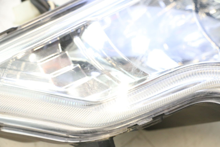 photo de FARO DELANTERO IMF INDUSTRIE NEW PACH 2T 50 (2014 - 2020) - Primer plano técnico
