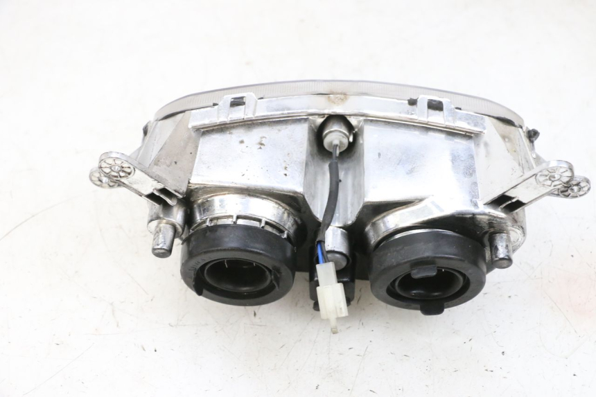 photo de FARO DELANTERO PIAGGIO NEW TYPHOON 50 (2018 - 2021) - Detalles de los puntos de fijación