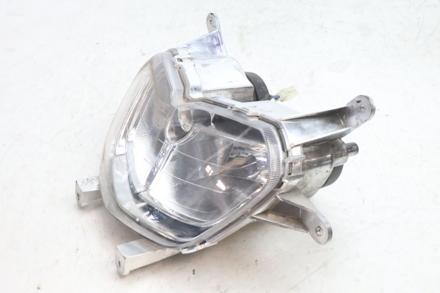 photo de FARO DELANTERO PIAGGIO NEW TYPHOON 50 (2018 - 2021) - Detalles de los puntos de fijación