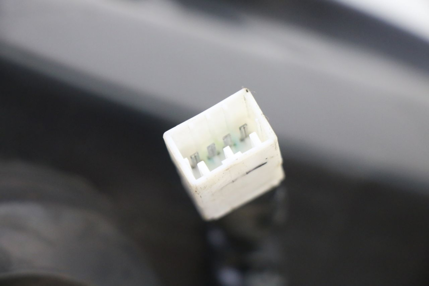 photo de FARO DELANTERO PIAGGIO NRG POWER PUREJET 50 (2018 - 2021) - Primer plano de alta resolución