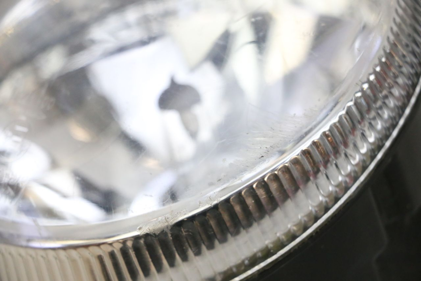 photo de FARO DELANTERO JM MOTORS OLDIES GT 4T 50 (2018 - 2025) - Primer plano técnico