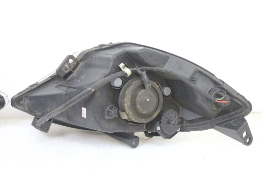 photo de FARO DELANTERO PEUGEOT SATELIS 125 (2013 - 2018) - Recambio usado revisado