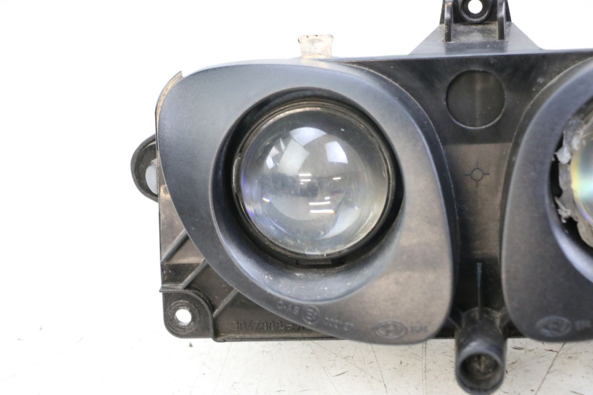 photo de FARO DELANTERO PEUGEOT TKR TREKKER FURIOUS 50 (2005 - 2014) - Estado de la superficie y material