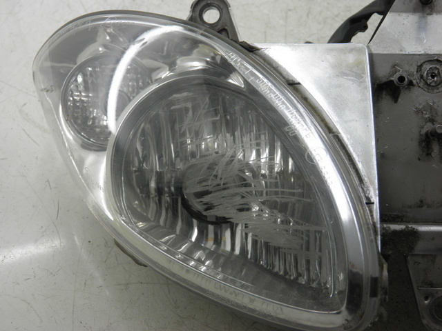 photo de FARO DELANTERO PIAGGIO X9 250 (2000 - 2002) - Perfil de la pieza de repuesto