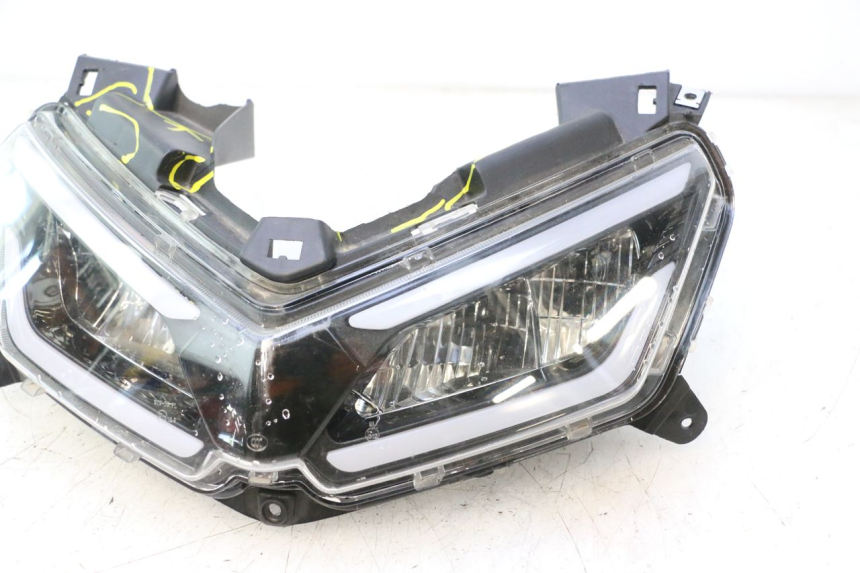 photo de FARO DELANTERO JM MOTORS R-MAX TECH 50 (2024 - 2026) - Perfil de la pieza de repuesto