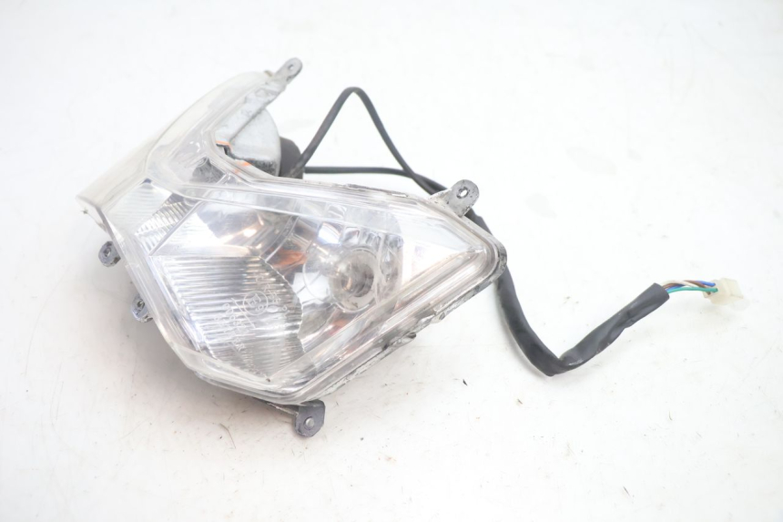 photo de FARO DELANTERO YAMASAKI ROADSTER 50 (2013 - 2018) - Detalles de los puntos de fijación