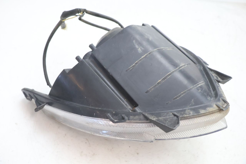 photo de FARO DELANTERO KEEWAY RY6 2T 50 (2011 - 2019) - Detalles de los puntos de fijación
