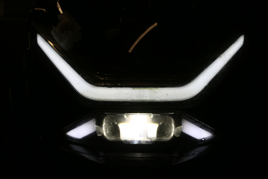 photo de FARO DELANTERO JM MOTORS SANTANA EVO 50 (2024 - 2026) - Vista general del producto