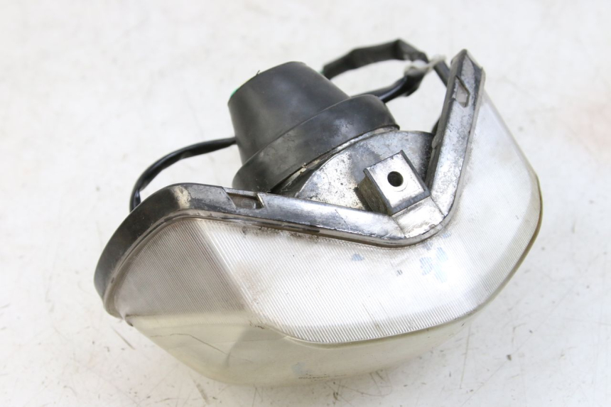 photo de FARO DELANTERO JM MOTORS SANTANA 50 (2014 - 2023) - Detalles de los puntos de fijación