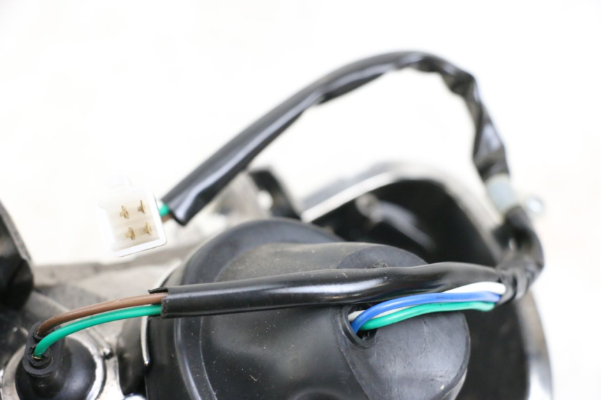 photo de FARO DELANTERO JM MOTORS SANTANA 50 (2014 - 2023) - Otra perspectiva