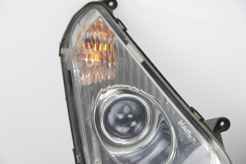 photo de FARO DELANTERO PEUGEOT SATELIS COMPRESSOR K15 125 (2006 - 2009) - Ángulo de visión alternativo