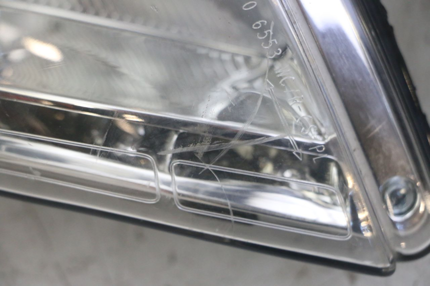 photo de FARO DELANTERO PEUGEOT SATELIS 125 (2013 - 2018) - Detalle de la pieza