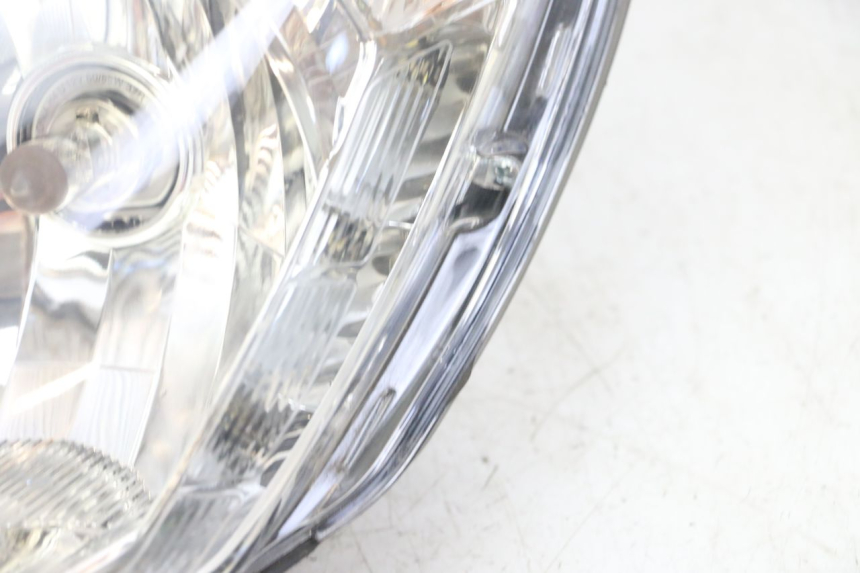 photo de FARO DELANTERO PEUGEOT SATELIS 125 (2013 - 2018) - Estado de la superficie y material