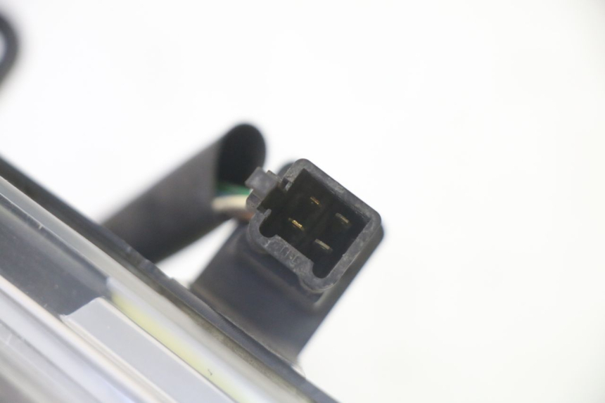 photo de FARO DELANTERO PEUGEOT SATELIS 125 (2006 - 2009) - Zoom sobre los componentes