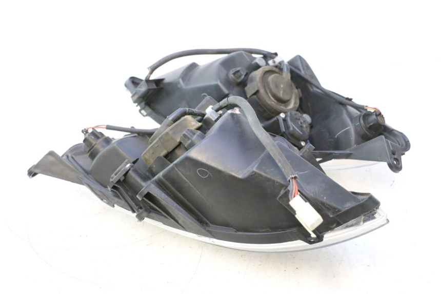 photo de FARO DELANTERO PEUGEOT SATELIS 125 (2013 - 2018) - Detalle de la pieza