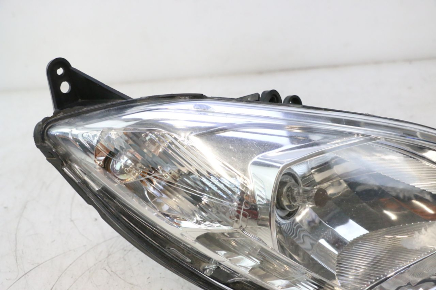 photo de FARO DELANTERO PEUGEOT SATELIS 125 (2013 - 2018) - Foto de producto adicional