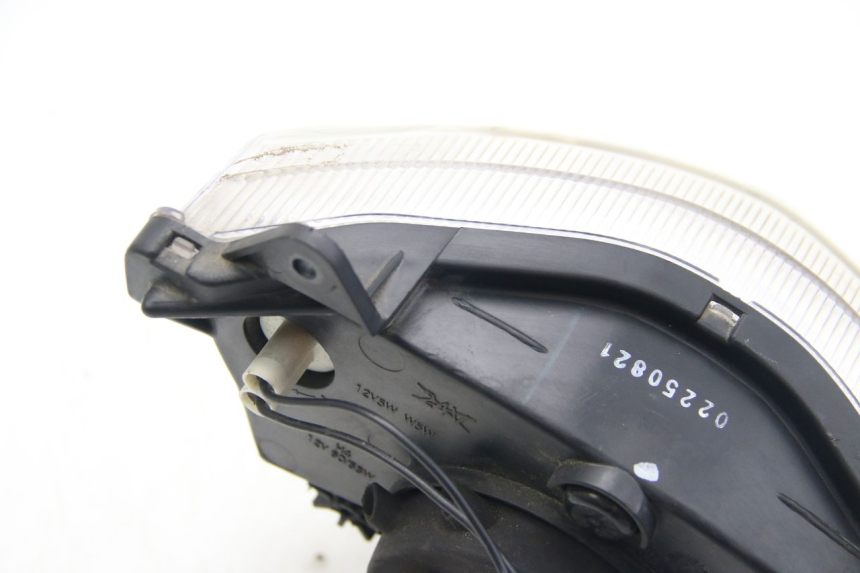 photo de FARO DELANTERO SUZUKI SIXTEEN 125 (2008 - 2010) - Otra vista del artículo