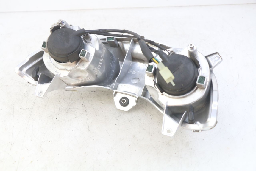 photo de FARO DELANTERO MBK SKYCRUISER 125 (2010 - 2013) - Zoom estado de uso