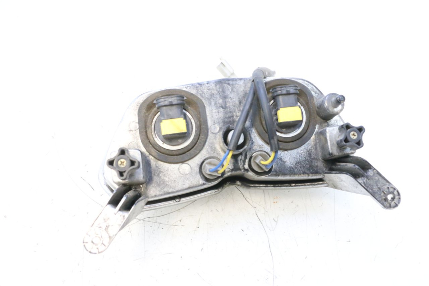 photo de FARO DELANTERO APRILIA SR MOTARD 50 (2012 - 2018) - Primer plano técnico