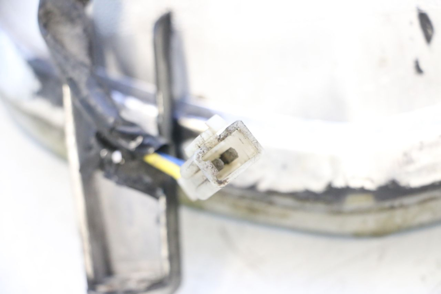 photo de FARO DELANTERO APRILIA SR MOTARD 50 (2012 - 2018) - Estado de la superficie y material
