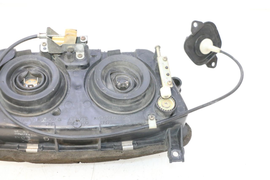 photo de FARO DELANTERO HONDA ST PAN EUROPEAN 1100 (1990 - 2002) - Características distintivas