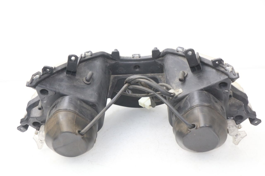 photo de FARO DELANTERO RAZZO STEED 125 (2012 - 2018) - Primer plano técnico