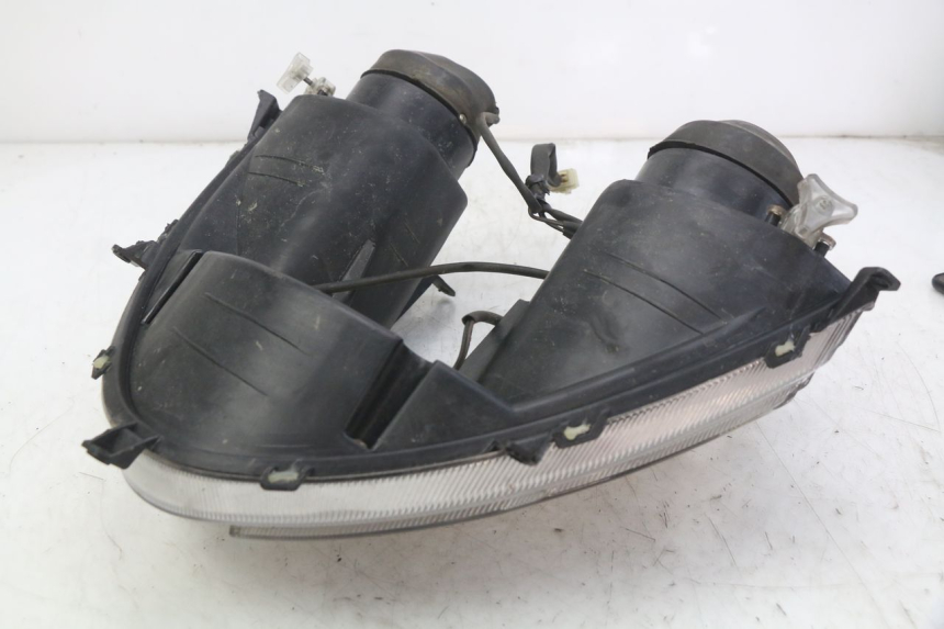 photo de FARO DELANTERO RAZZO STEED 125 (2012 - 2018) - Otra perspectiva