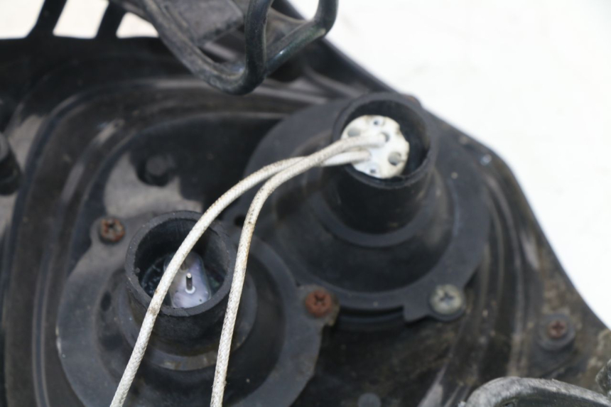 photo de FARO DELANTERO RAZZO STR 50 (2009 - 2018) - Primer plano técnico