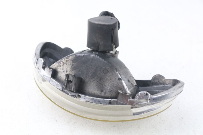 photo de FARO DELANTERO FYM STRADA 50 (2007 - 2014) - Primer plano técnico