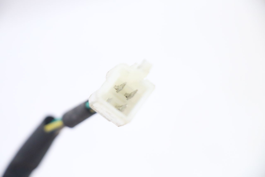 photo de FARO DELANTERO PEUGEOT STREETZONE I NAKED 2T 50 (2018 - 2020) - Detalles de los puntos de fijación