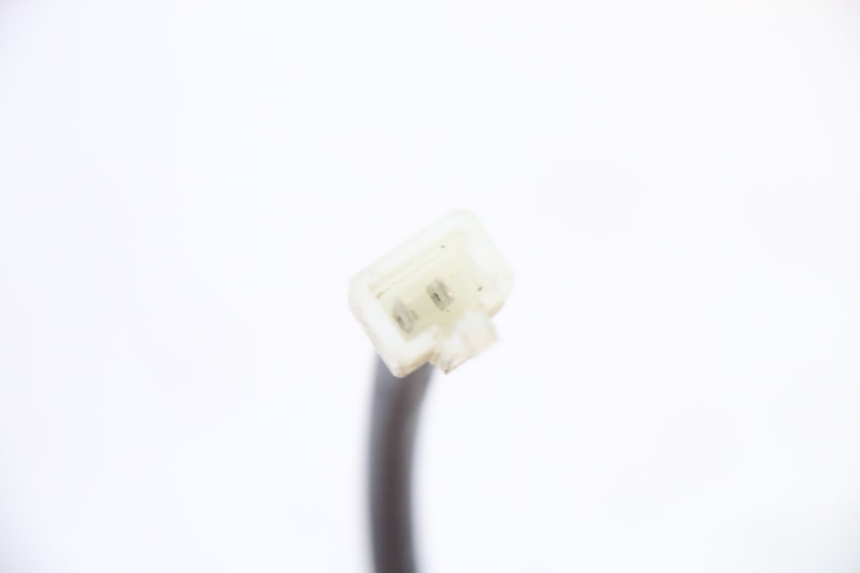 photo de FARO DELANTERO PEUGEOT STREETZONE I NAKED 2T 50 (2018 - 2020) - Estado de la superficie y material