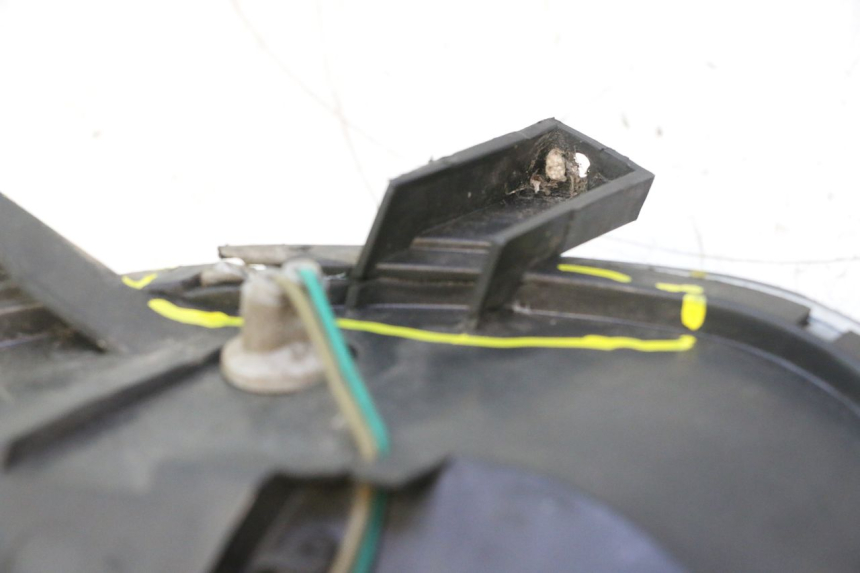 photo de FARO DELANTERO KYMCO SUPER 8 2T 50 (2007 - 2013) - Ángulo de visión alternativo