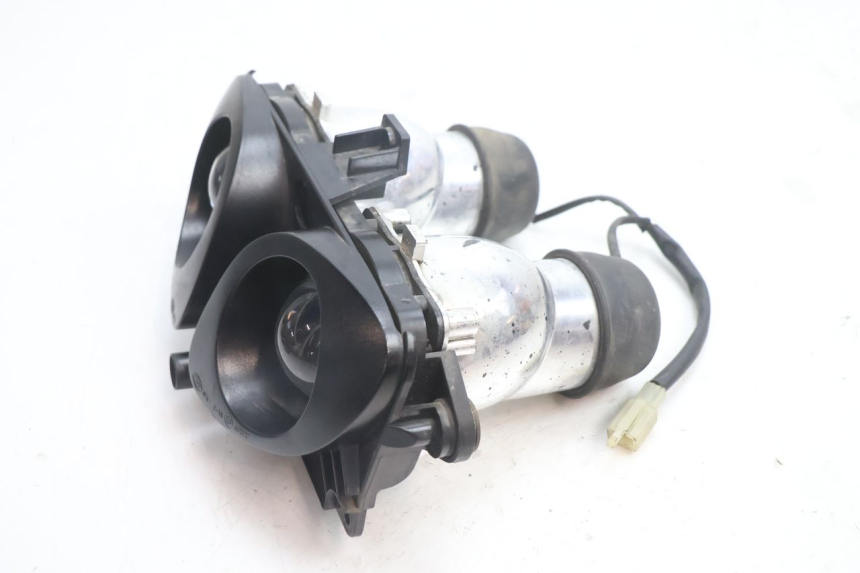 photo de FARO DELANTERO PEUGEOT TKR TREKKER FURIOUS 50 (2005 - 2014) - Zoom estado de uso