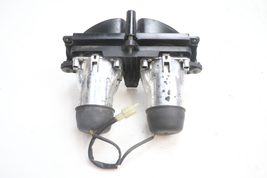 photo de FARO DELANTERO PEUGEOT TKR TREKKER FURIOUS 50 (2005 - 2014) - Primer plano técnico