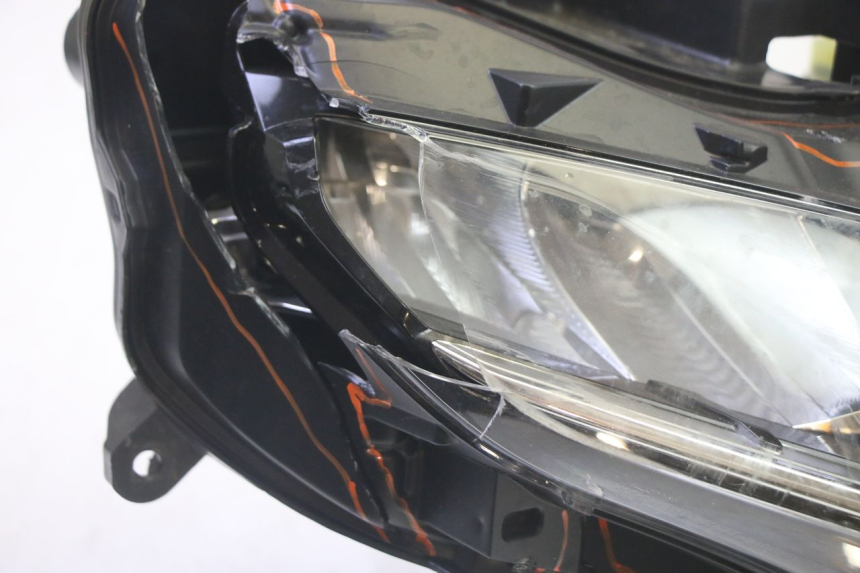 photo de FARO DELANTERO YAMAHA TRICITY 300 (2020 - 2024) - Vista general del producto