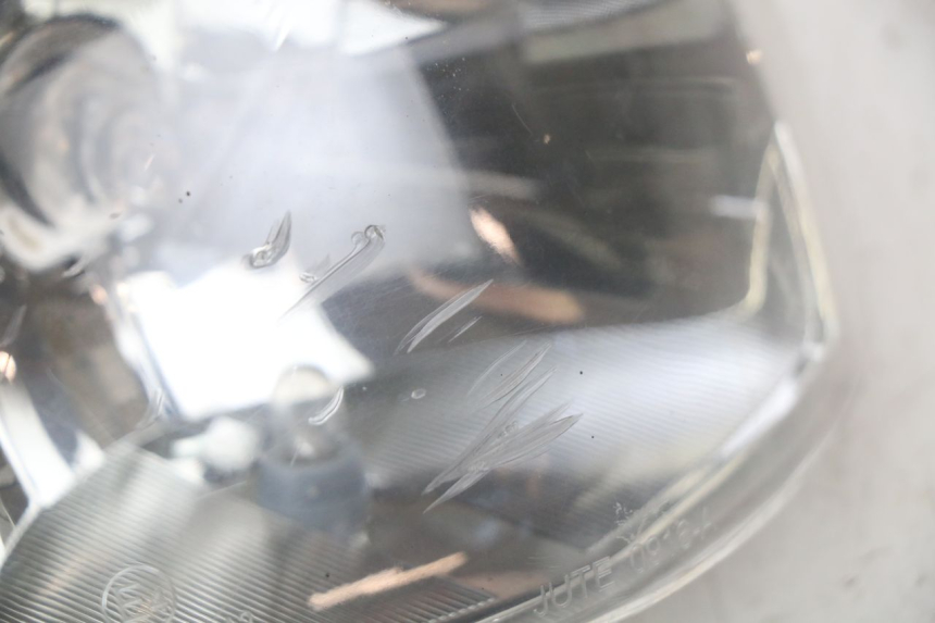 photo de FARO DELANTERO PEUGEOT TWEET 4T 50 (2010 - 2014) - Zoom estado de uso