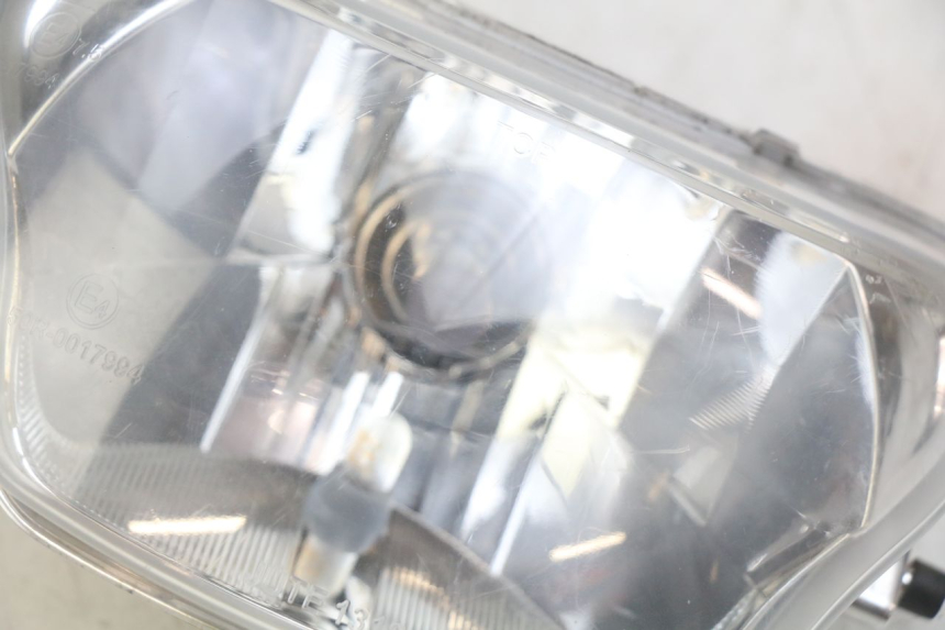 photo de FARO DELANTERO PEUGEOT TWEET 4T 50 (2018 - 2022) - Zoom estado de uso