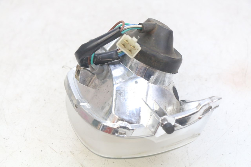 photo de FARO DELANTERO PEUGEOT TWEET 4T 50 (2018 - 2022) - Detalles de los puntos de fijación